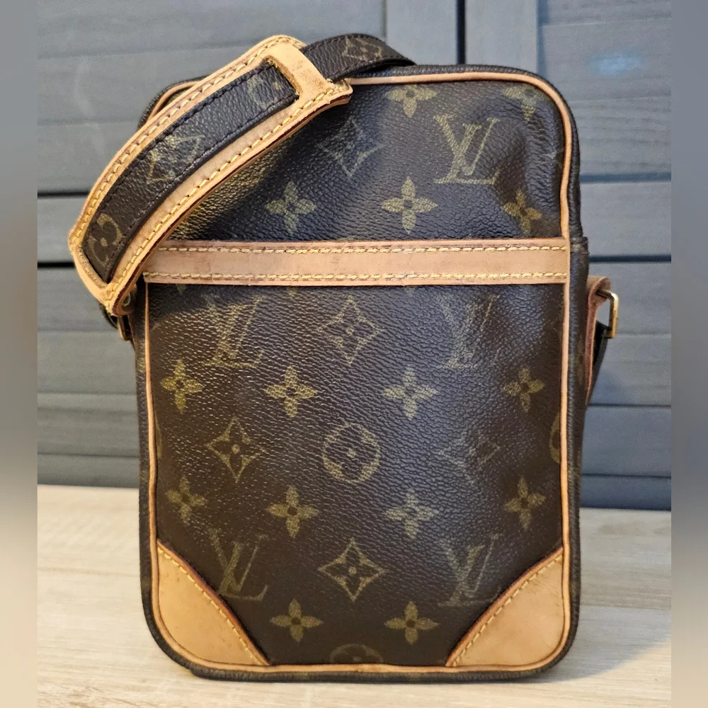 Authentic LOUIS VUITTON Monogram Danube PM Crossbody - Picture 1 of 16